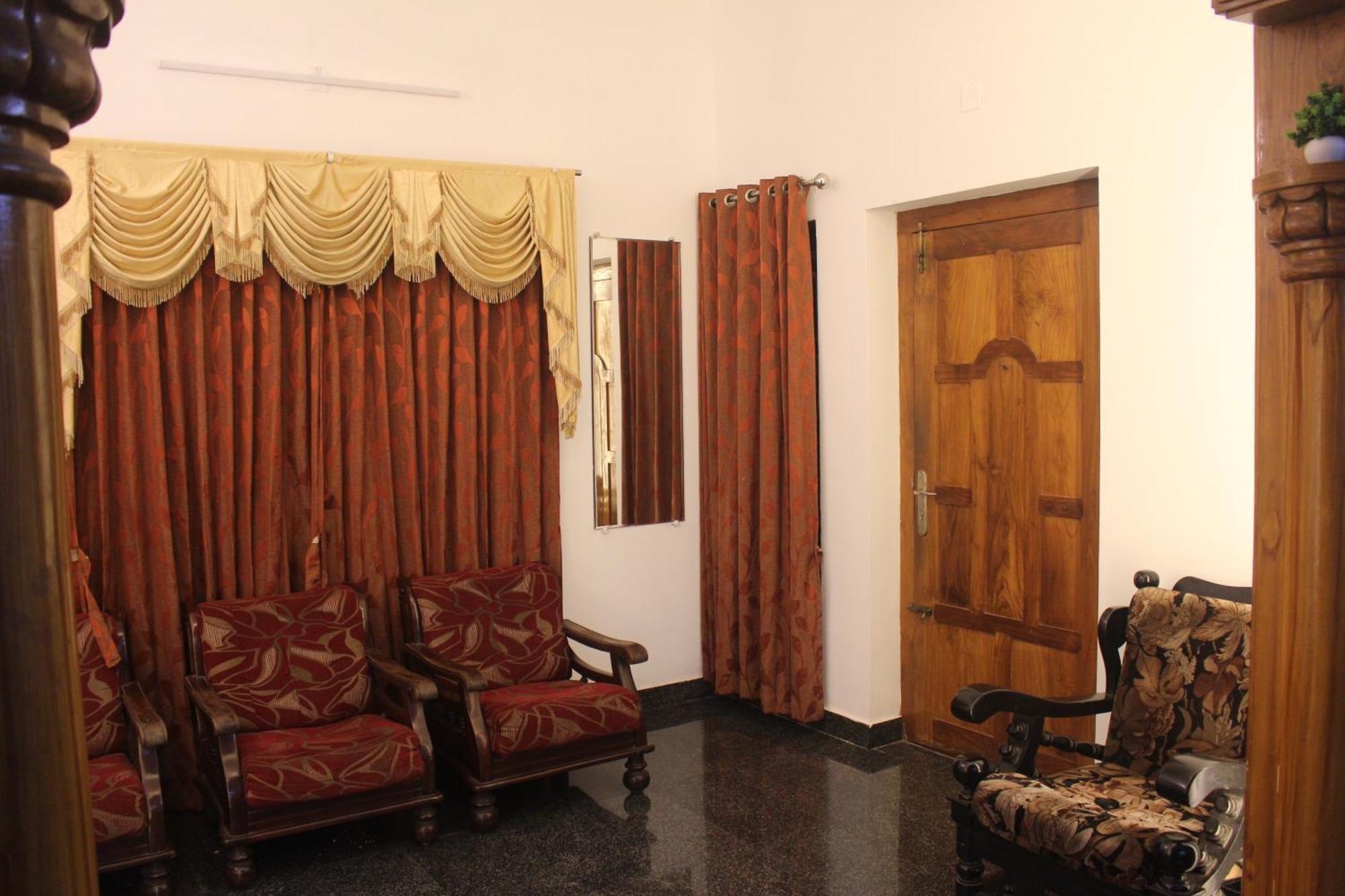 Tropical Villa Homestay Mangalore Esterno foto